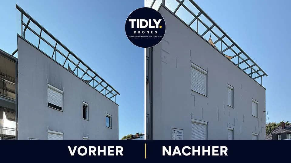 Verputzte Fassade vor und nach der Reinigung
